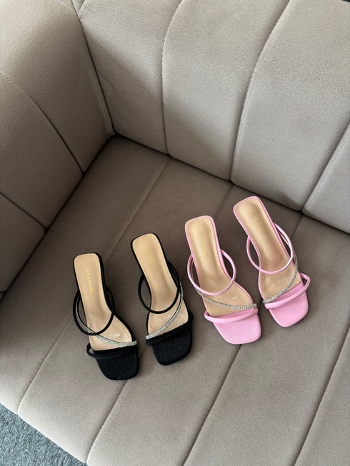 Women Rhinestone Embedded Straps Slid-On Heels